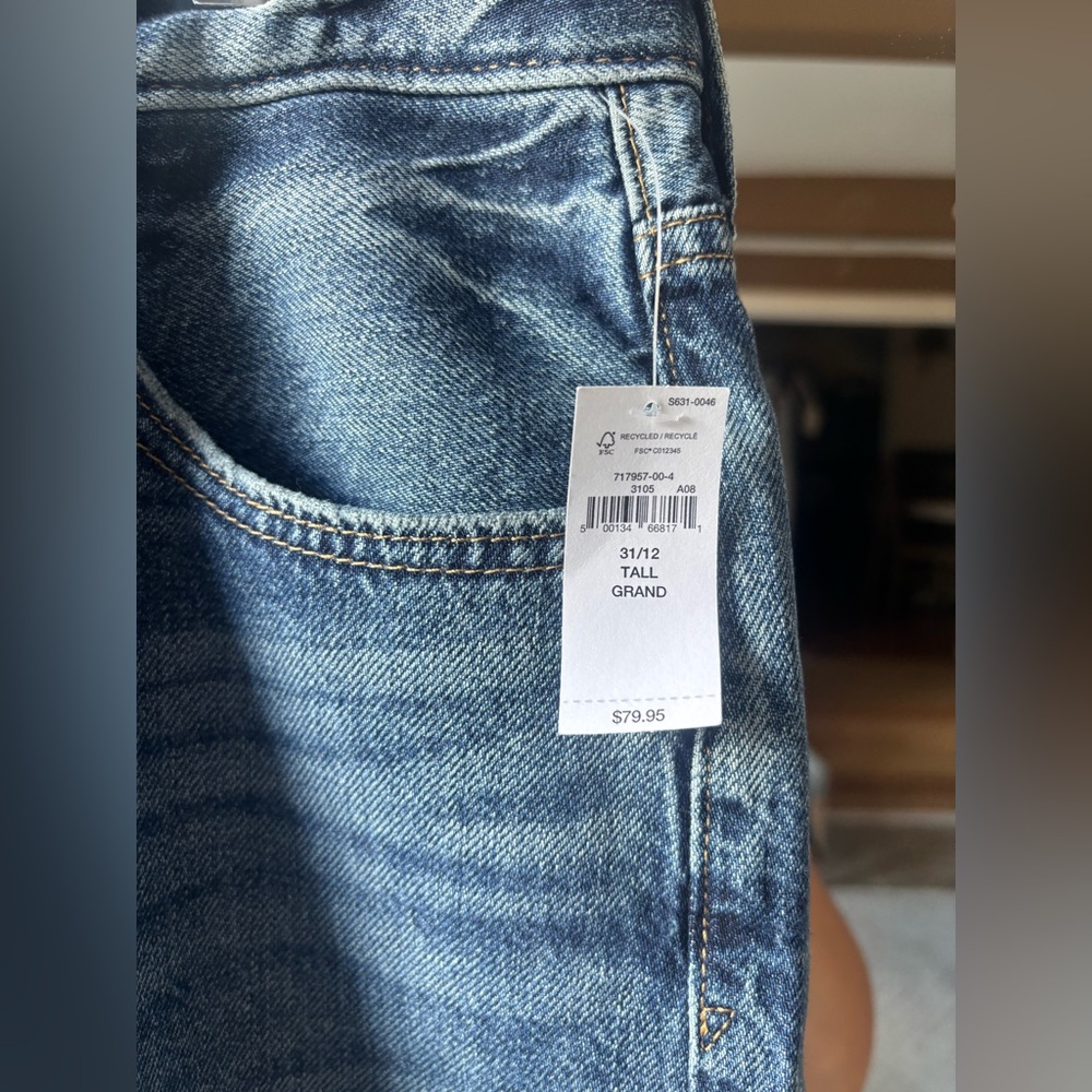 GAP | NWT mid rise ultra soft cut off shorts | size 12 - Picture 5 of 5